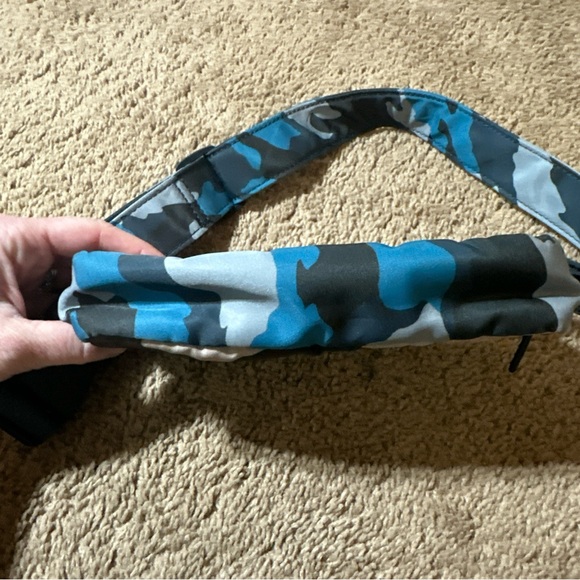 Lululemon Womens Everywhere Belt Bag Heritage Camo Brown Blue Pink Green - Picture 8 of 16